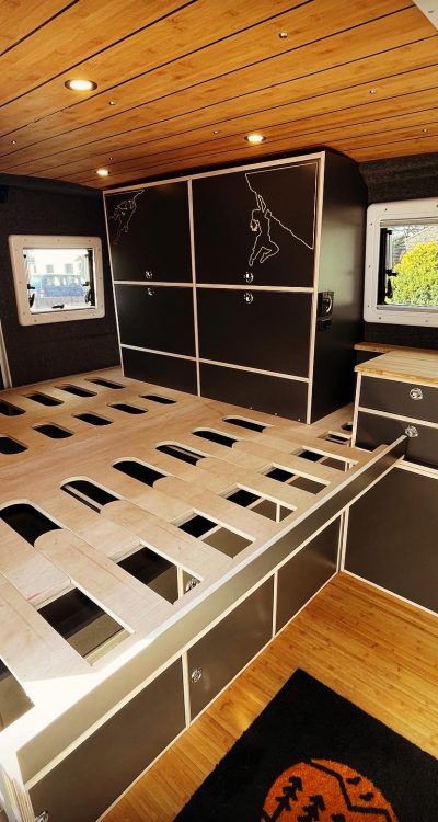 A66E3DB6-49A0-43EE-8825-14A570A8B74B