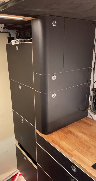 D43B3180-C543-4B54-90EE-0AE7E1C033D3